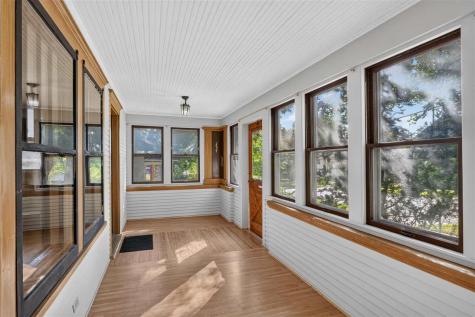 724 N Dodge Street Iowa City IA 52245
