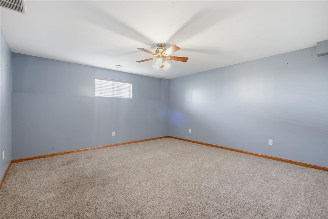89 Cardinal Avenue Atkins IA 52206