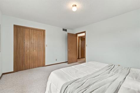 1109 E Place Kalona IA 52247