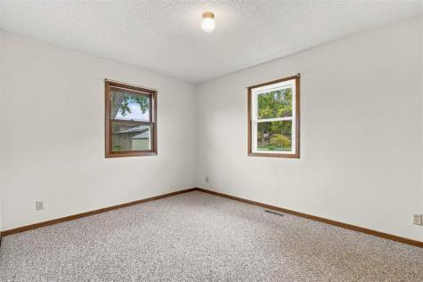 1109 E Place Kalona IA 52247