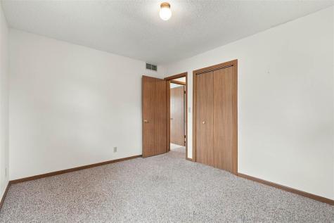 1109 E Place Kalona IA 52247