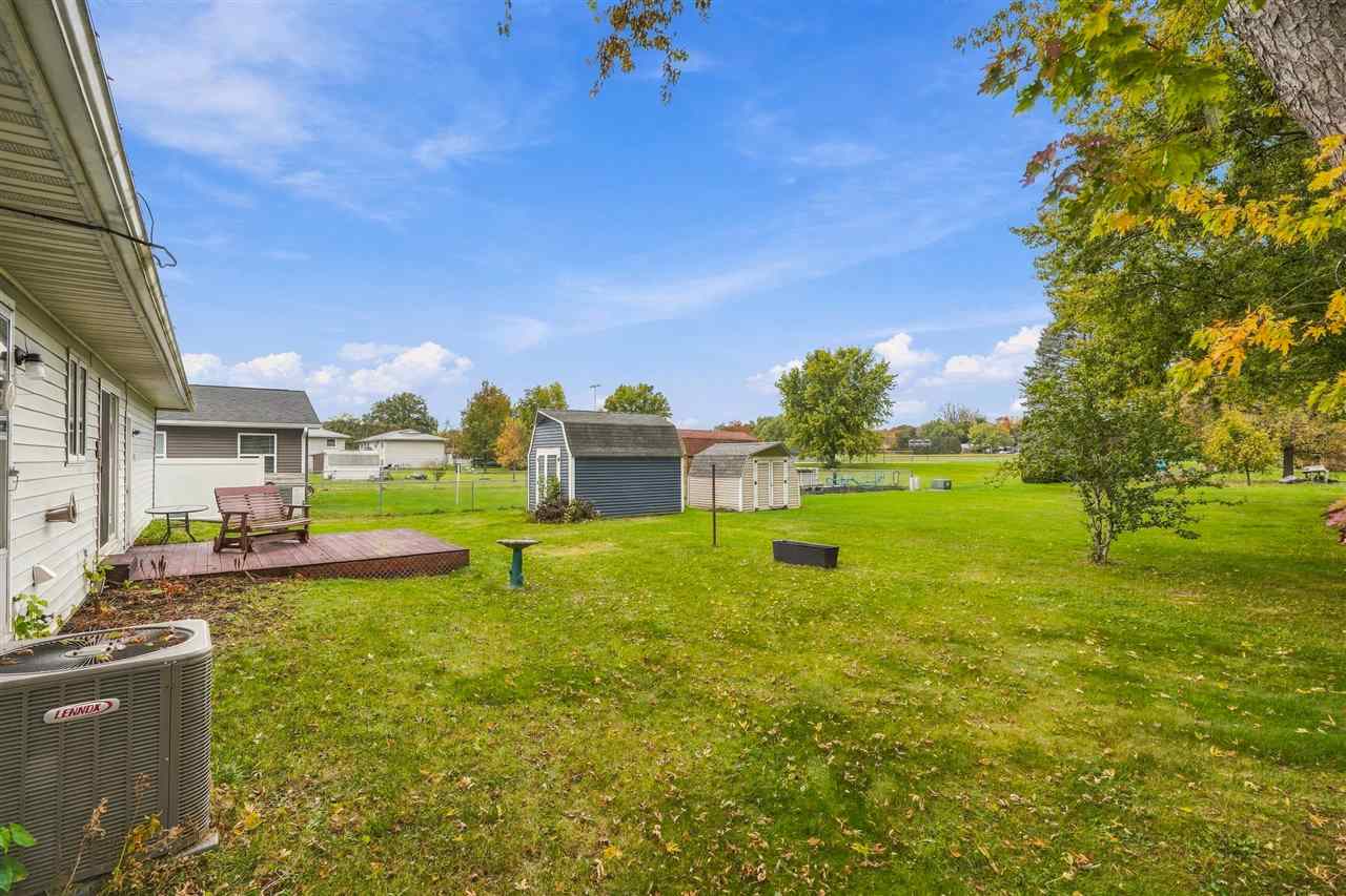 1109 E Place Kalona IA 52247
