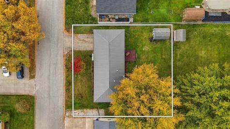 1109 E Place Kalona IA 52247