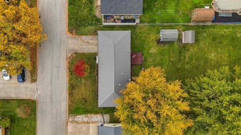1109 E Place Kalona IA 52247