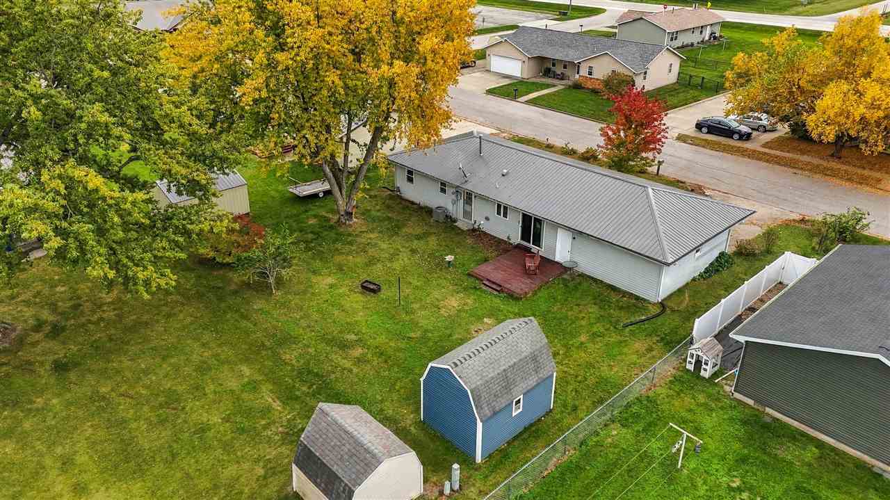 1109 E Place Kalona IA 52247