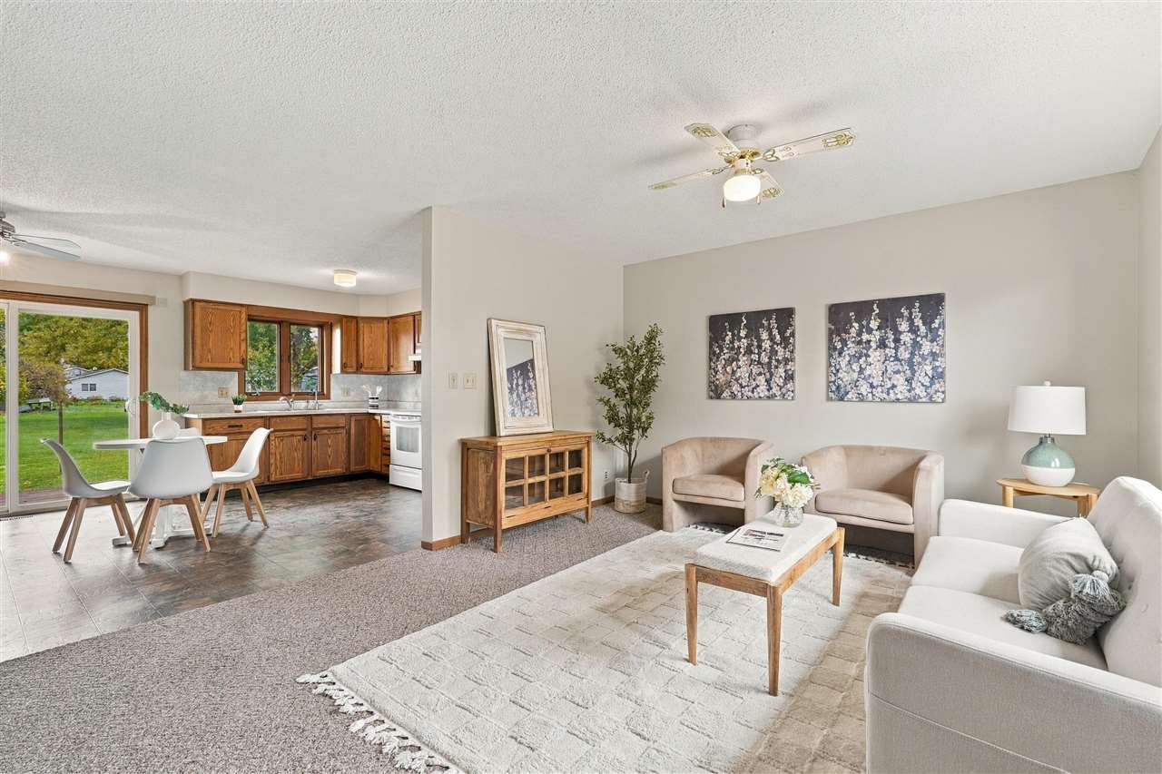 1109 E Place Kalona IA 52247