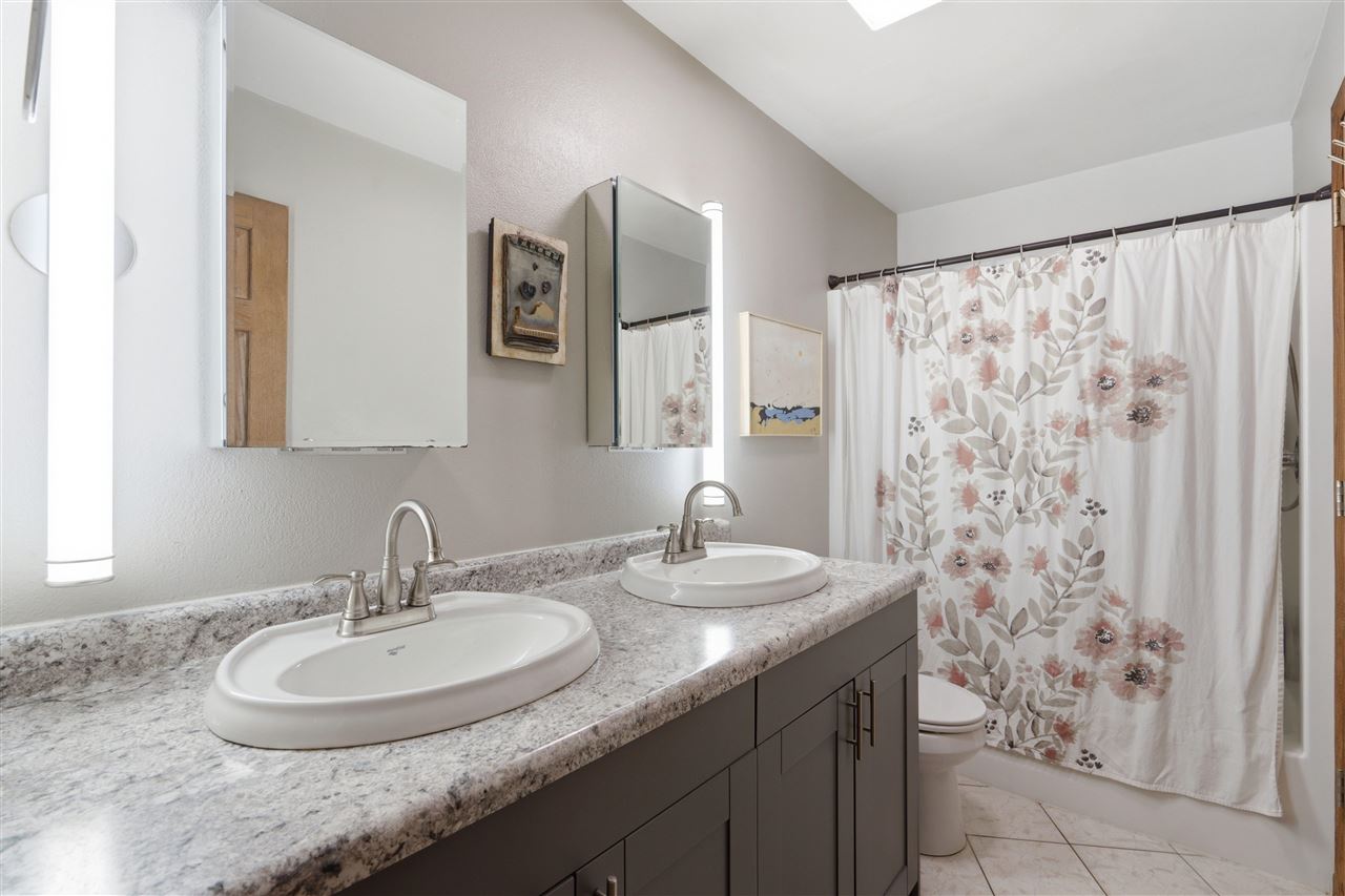 1442 Valley View Drive Coralville IA 52241