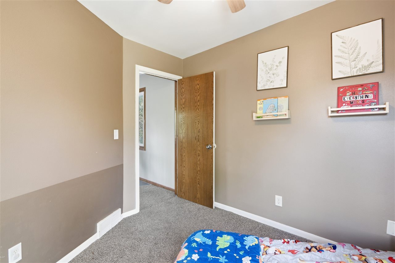 1442 Valley View Drive Coralville IA 52241