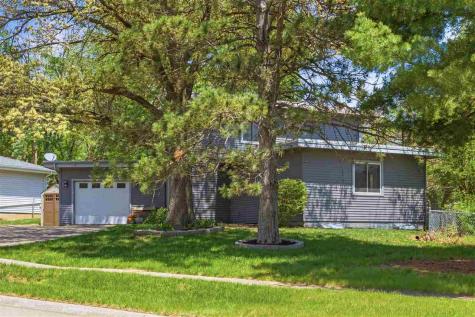 1442 Valley View Drive Coralville IA 52241