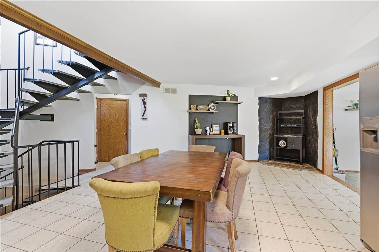 1442 Valley View Drive Coralville IA 52241