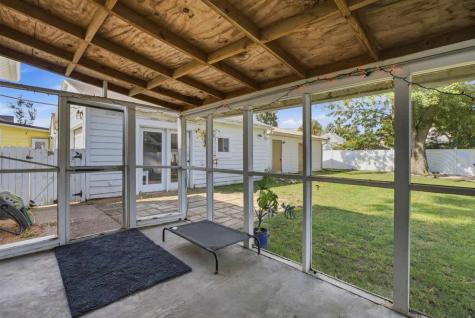815 N 8th Avenue Washington IA 52353