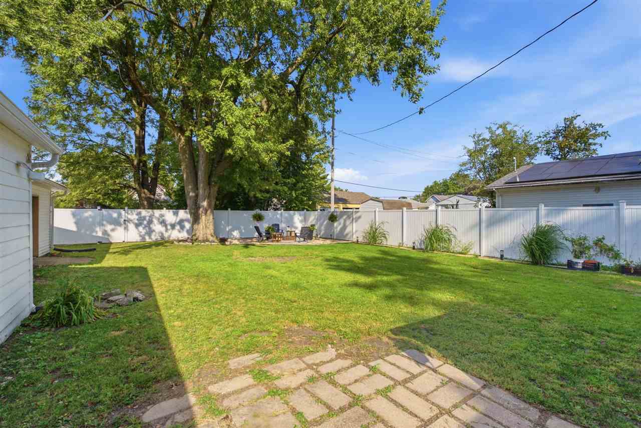 815 N 8th Avenue Washington IA 52353