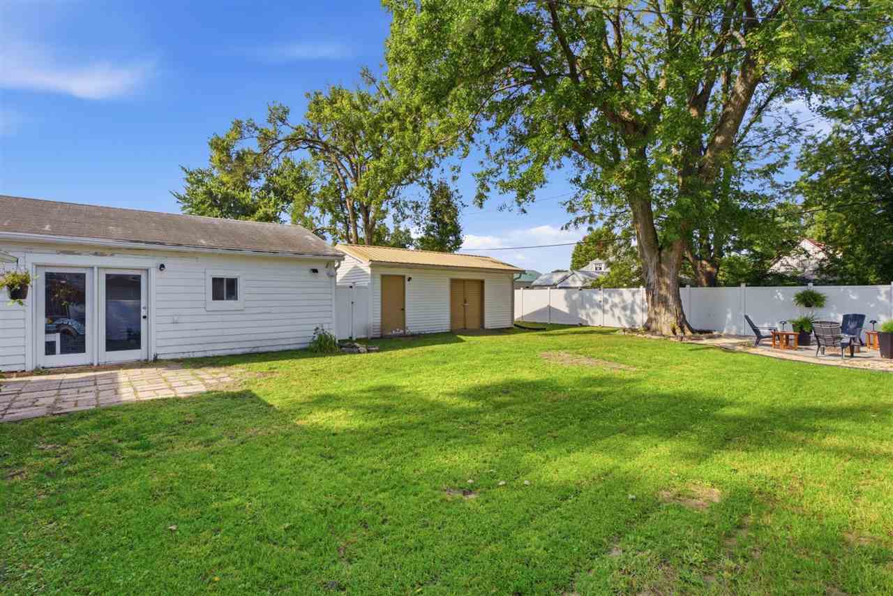 815 N 8th Avenue Washington IA 52353