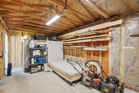 815 N 8th Avenue Washington IA 52353