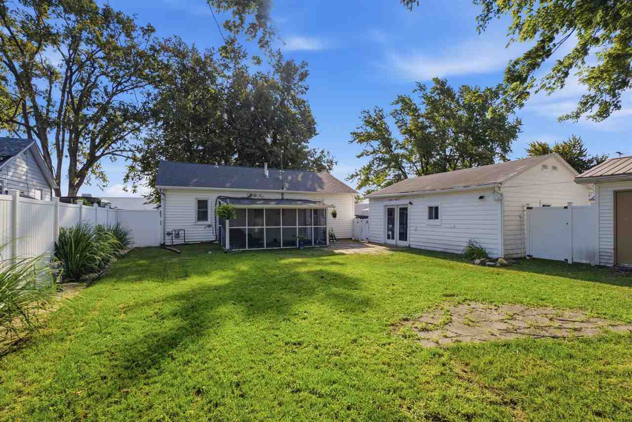 815 N 8th Avenue Washington IA 52353
