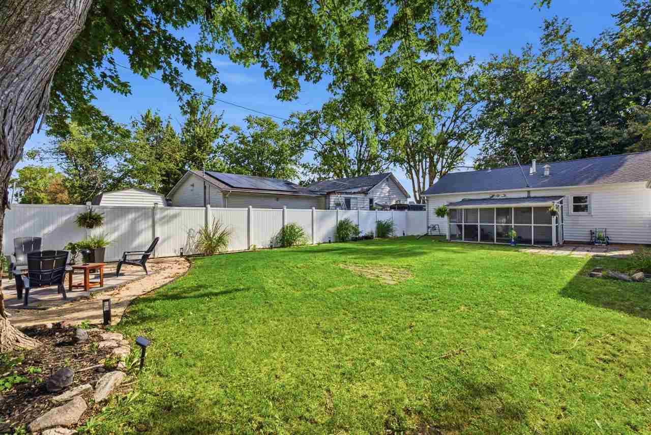 815 N 8th Avenue Washington IA 52353
