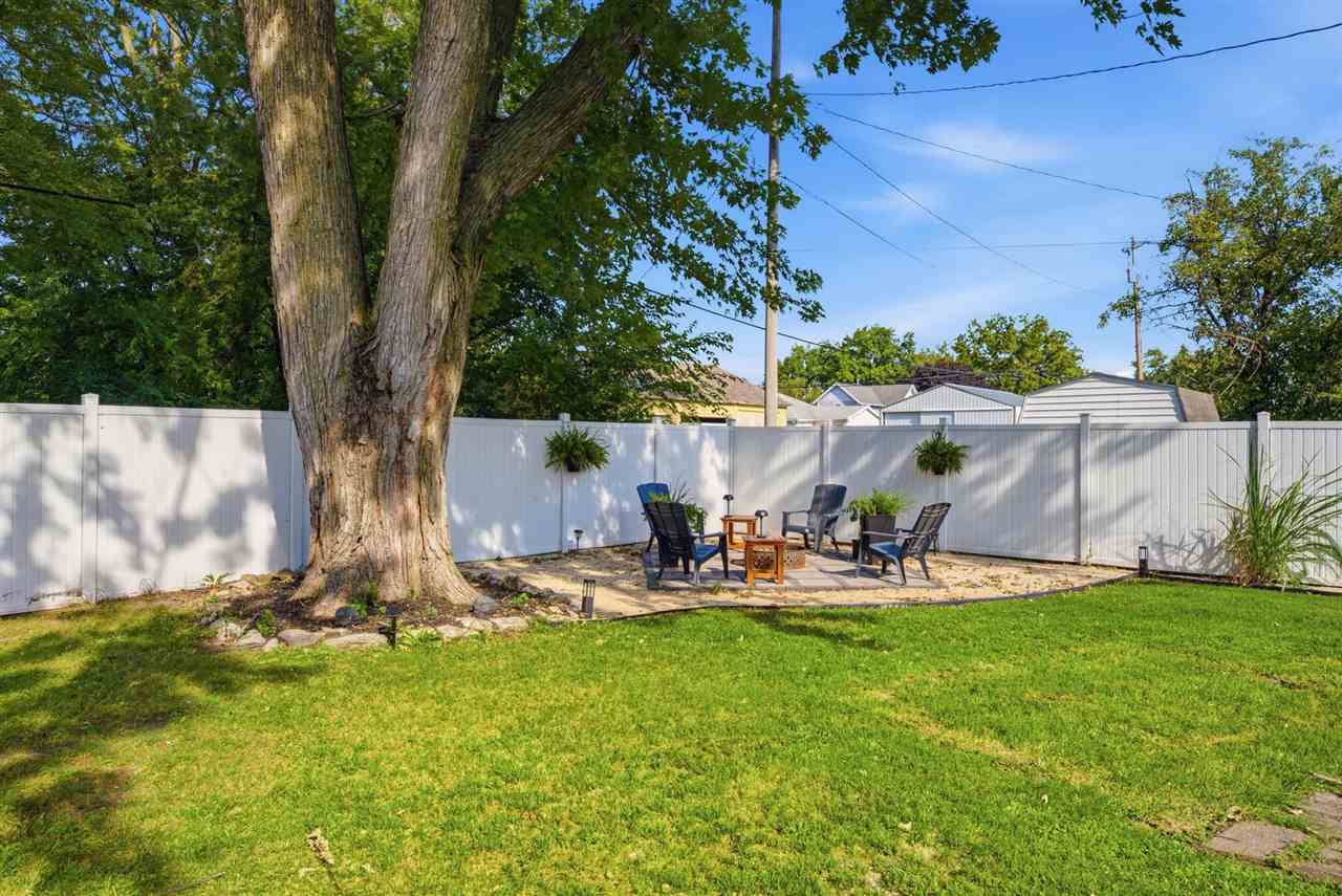 815 N 8th Avenue Washington IA 52353