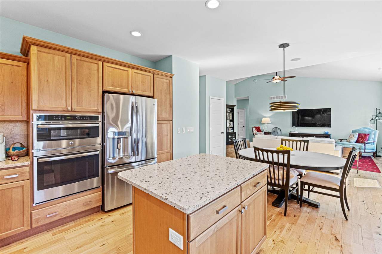 1122 Eagle Place Iowa City IA 52246