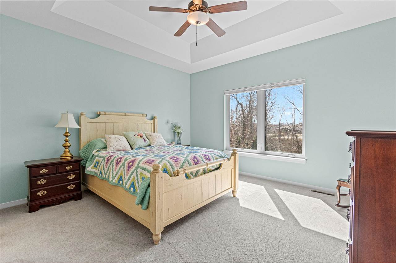 1122 Eagle Place Iowa City IA 52246