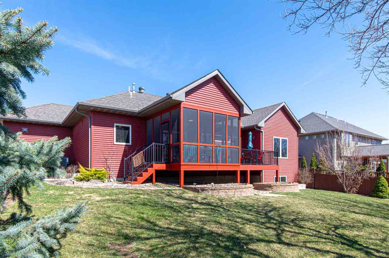 1122 Eagle Place Iowa City IA 52246