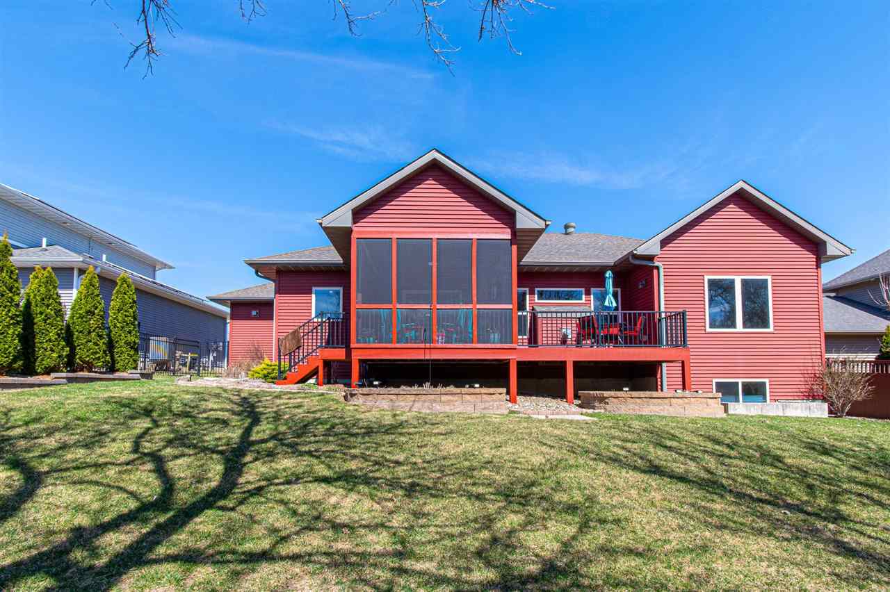 1122 Eagle Place Iowa City IA 52246