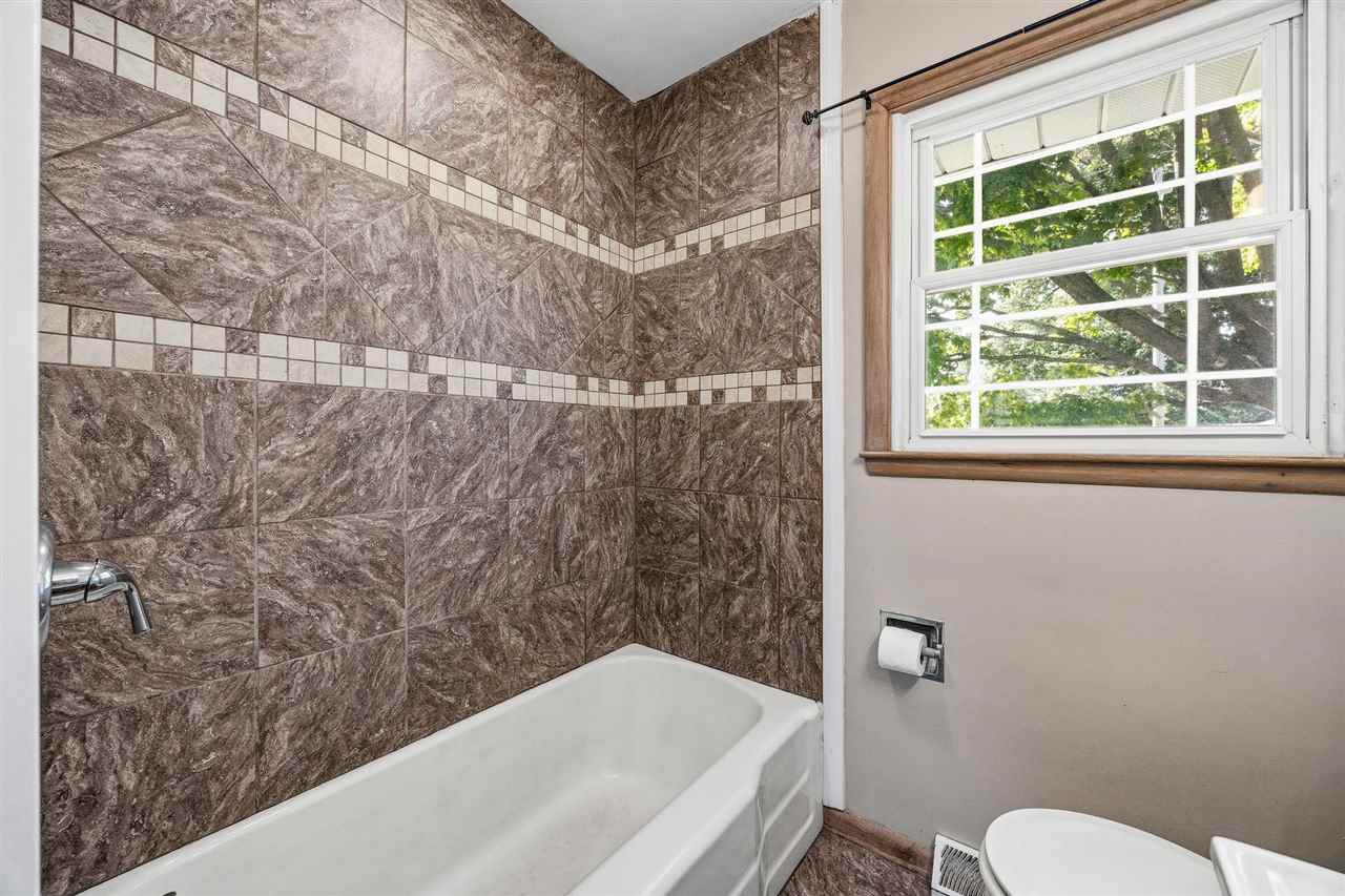 623 27th Street NW Cedar Rapids IA 52405