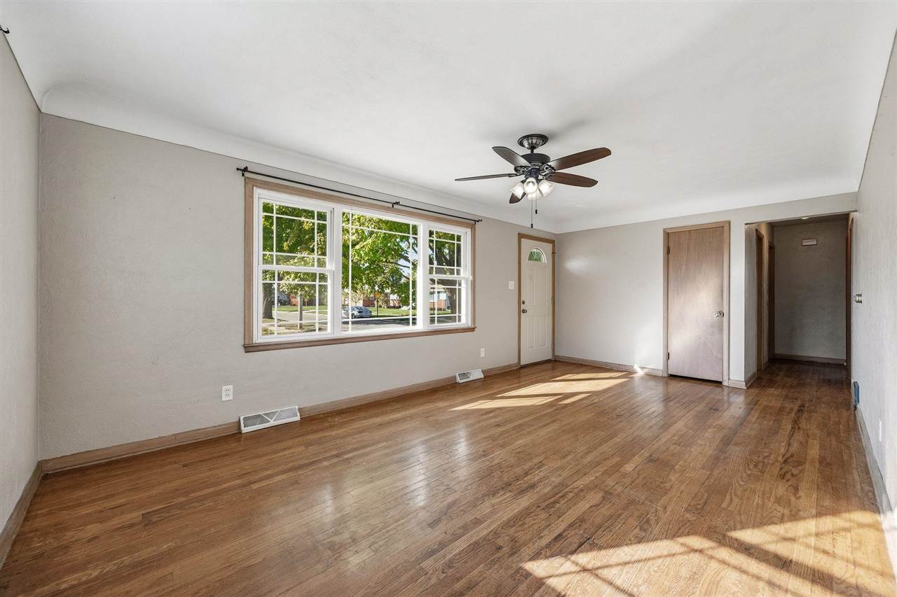 623 27th Street NW Cedar Rapids IA 52405