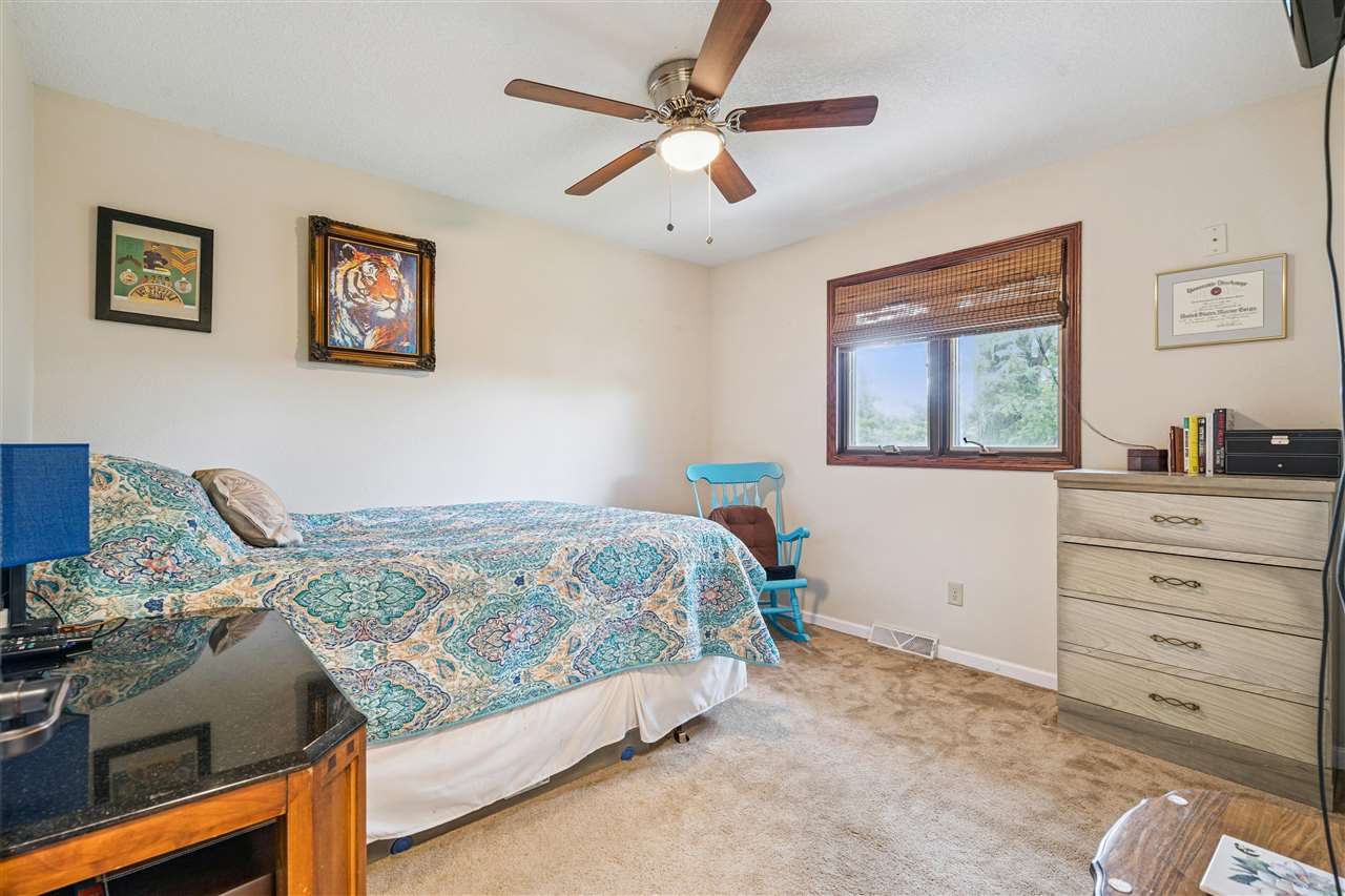 3100 Blue Ridge Court NE Cedar Rapids IA 52402