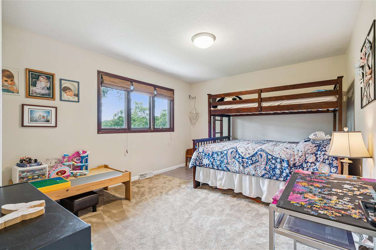 3100 Blue Ridge Court NE Cedar Rapids IA 52402