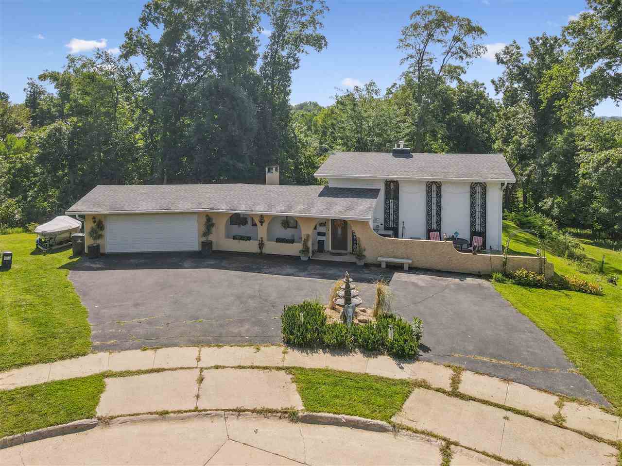 3100 Blue Ridge Court NE Cedar Rapids IA 52402