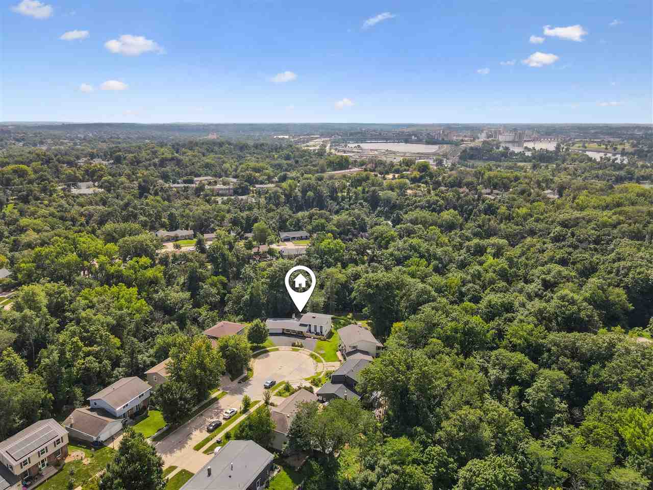 3100 Blue Ridge Court NE Cedar Rapids IA 52402