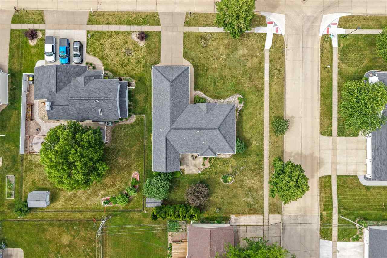 1405 Lyndhurst Drive Hiawatha IA 52233
