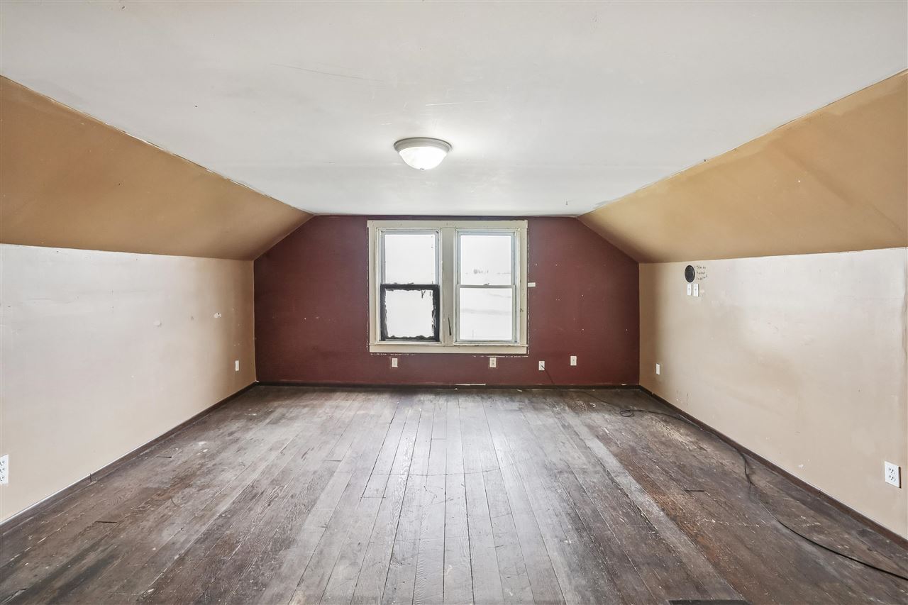 3987 Johnson Cedar Road SE West Branch IA 52358