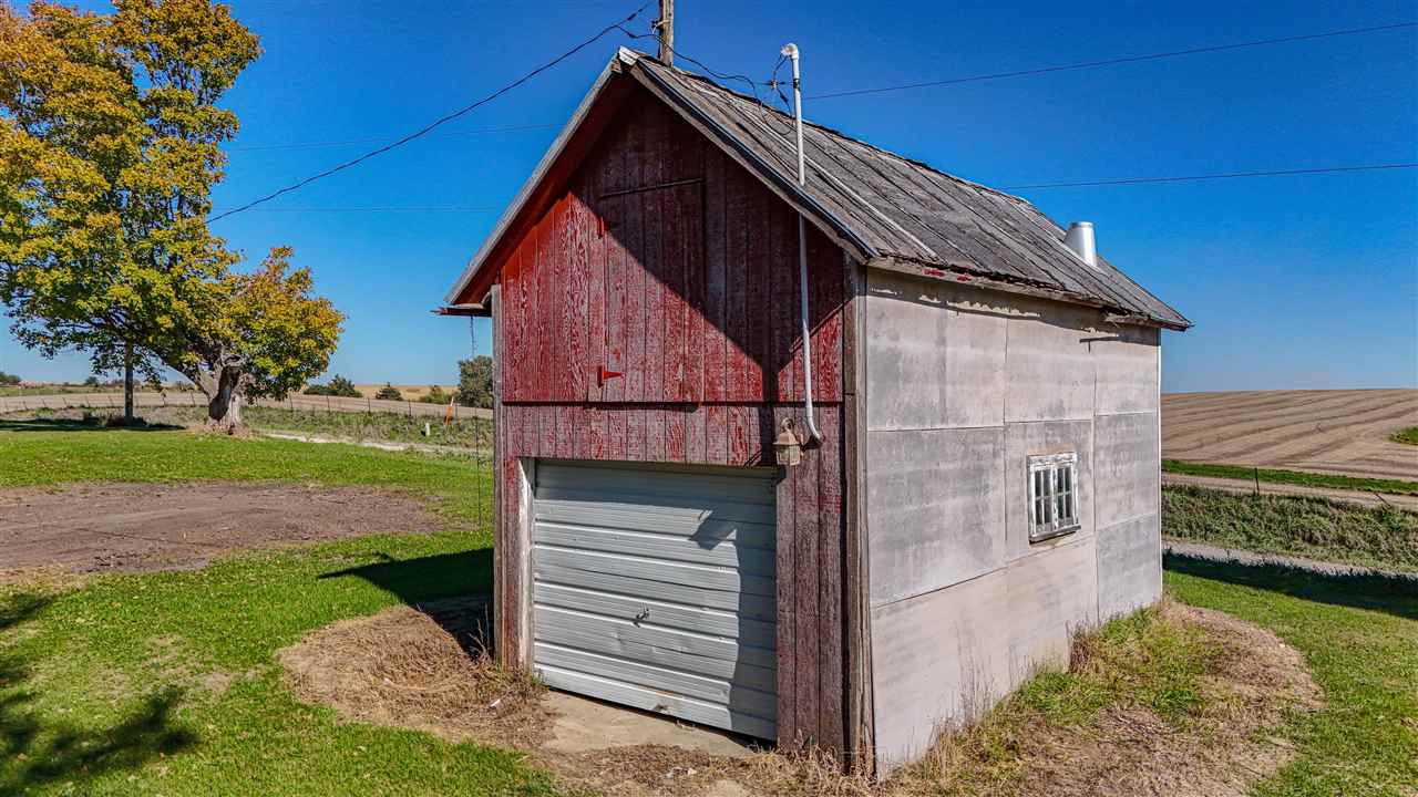 3987 Johnson Cedar Road SE West Branch IA 52358
