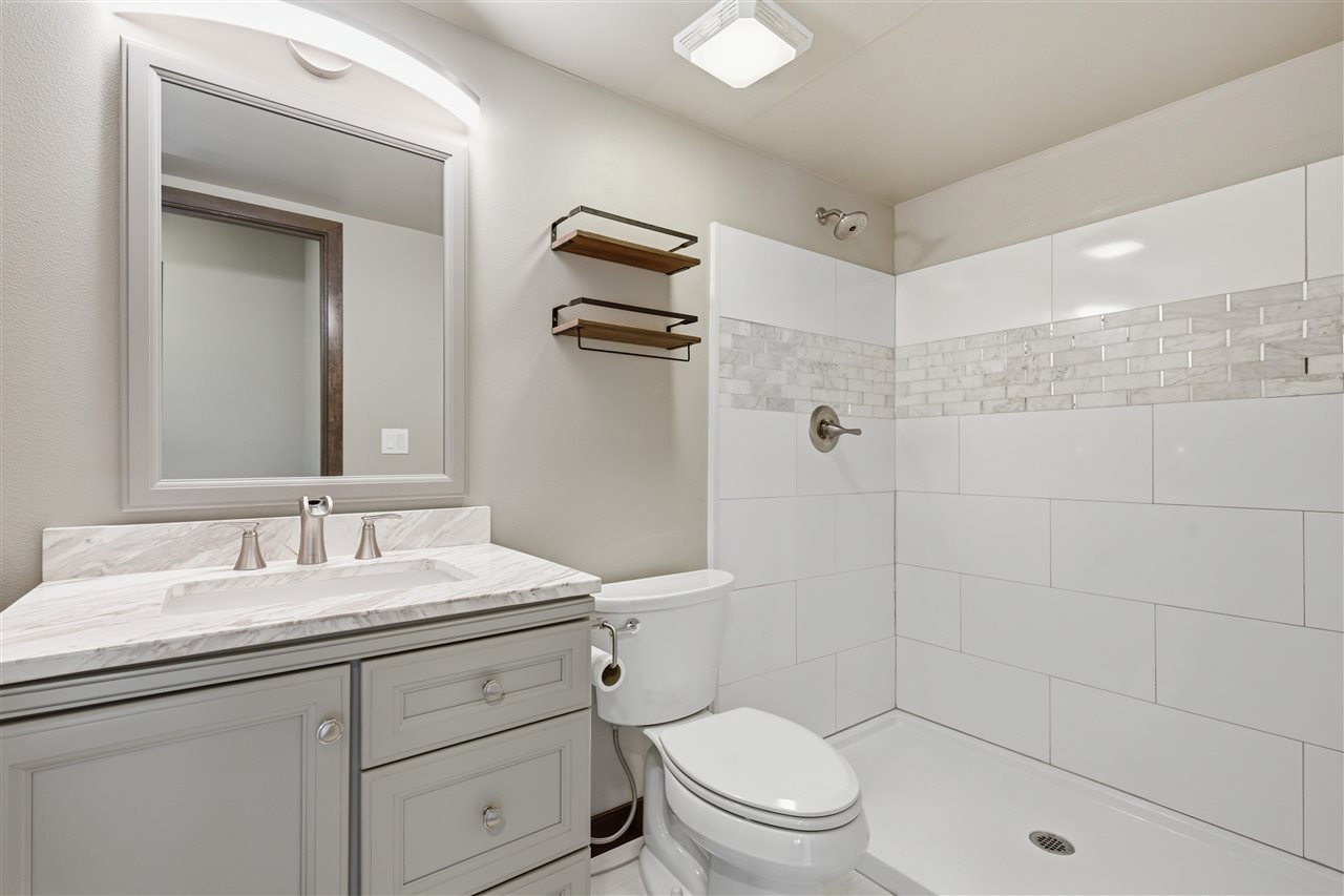 569 Doe Avenue Tiffin IA 52340