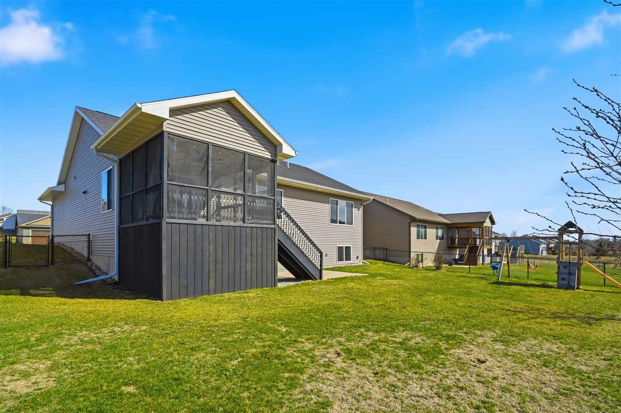 569 Doe Avenue Tiffin IA 52340