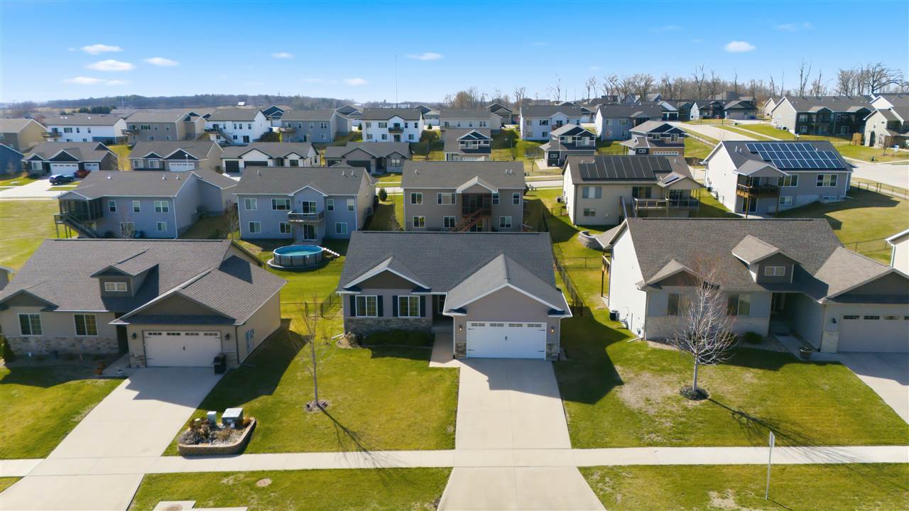 569 Doe Avenue Tiffin IA 52340