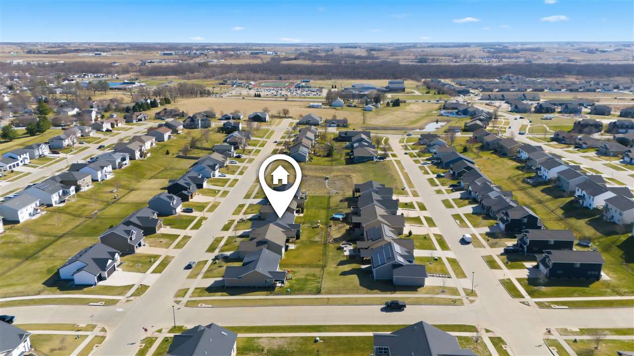 569 Doe Avenue Tiffin IA 52340
