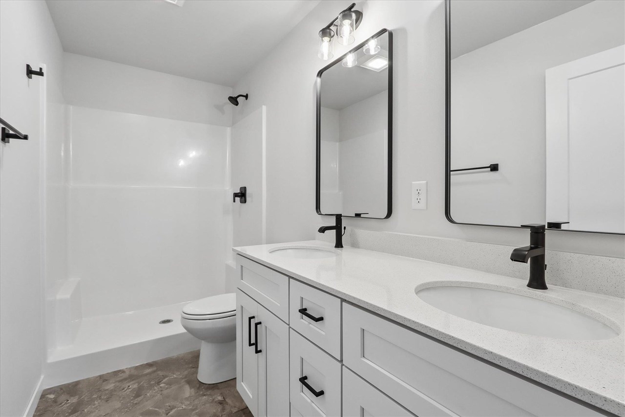 7025 Harlan Eddy Drive SW Cedar Rapids IA 52404