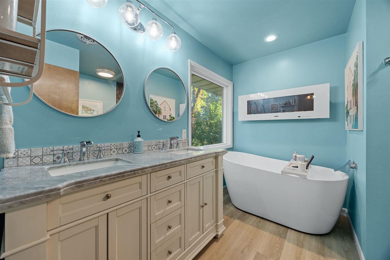 1705 12th Avenue Coralville IA 52241