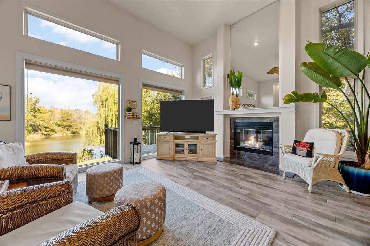 1705 12th Avenue Coralville IA 52241