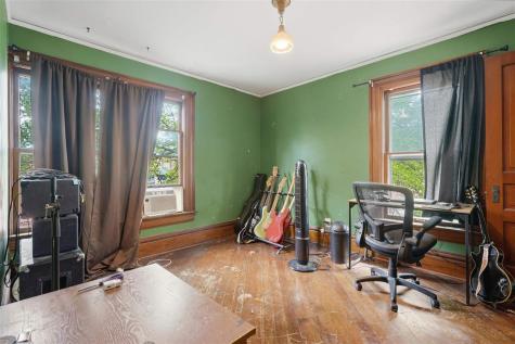 210 N Gilbert Street Iowa City IA 52240