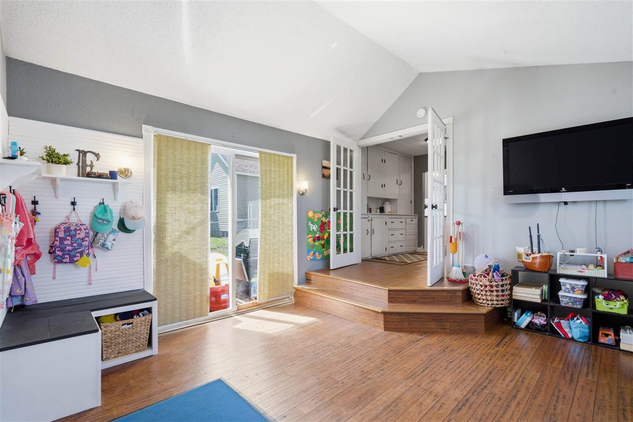 107 8th Street Van Horne IA 52346