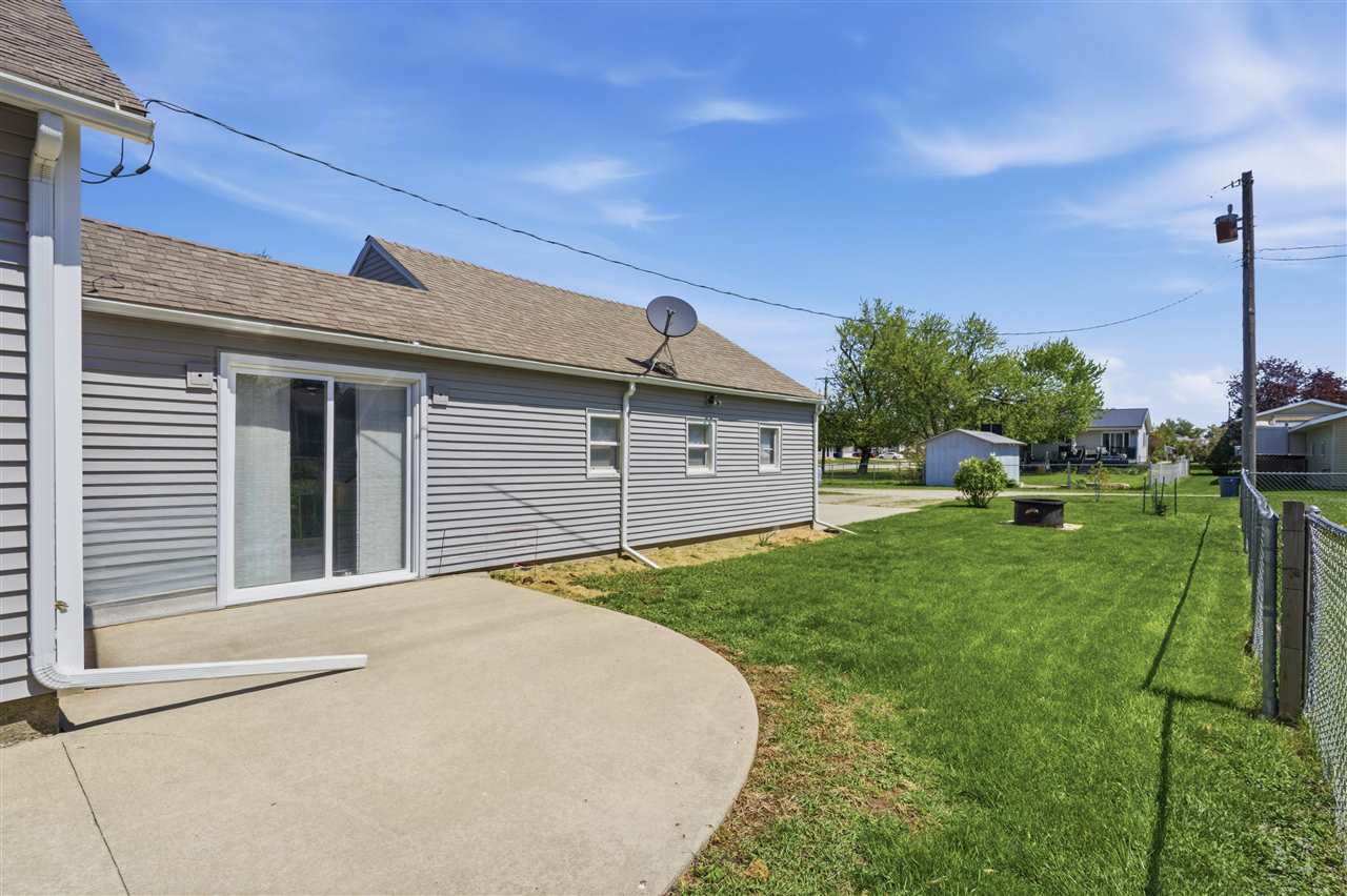 107 8th Street Van Horne IA 52346