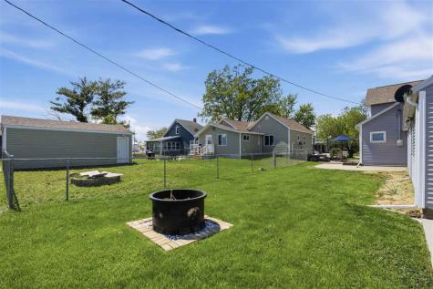 107 8th Street Van Horne IA 52346