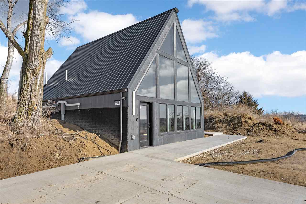 2613 335th Street Chelsea IA 52215