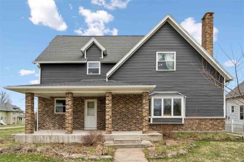 207 6TH Street Van Horne IA 52346