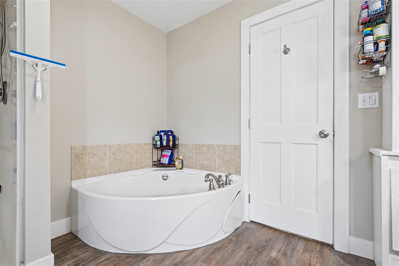 207 6th Street Van Horne IA 52346