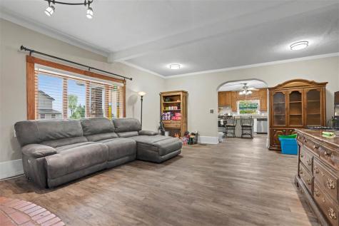 207 6th Street Van Horne IA 52346