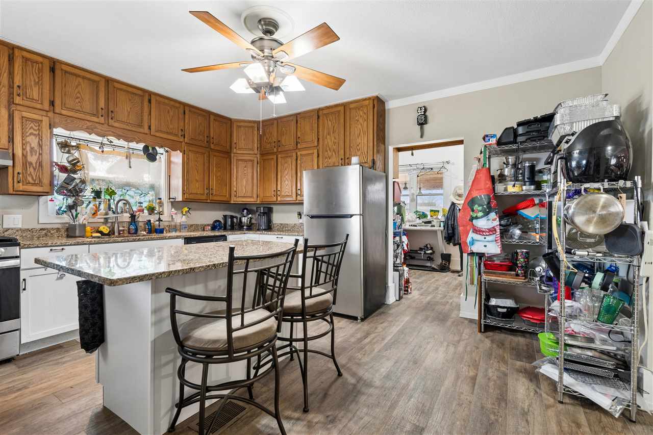207 6th Street Van Horne IA 52346